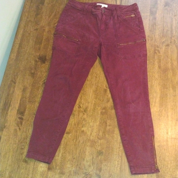 Joie: Park skinny jeans. Mid rise with rear flap button pockets. 30 - Picture 1 of 6
